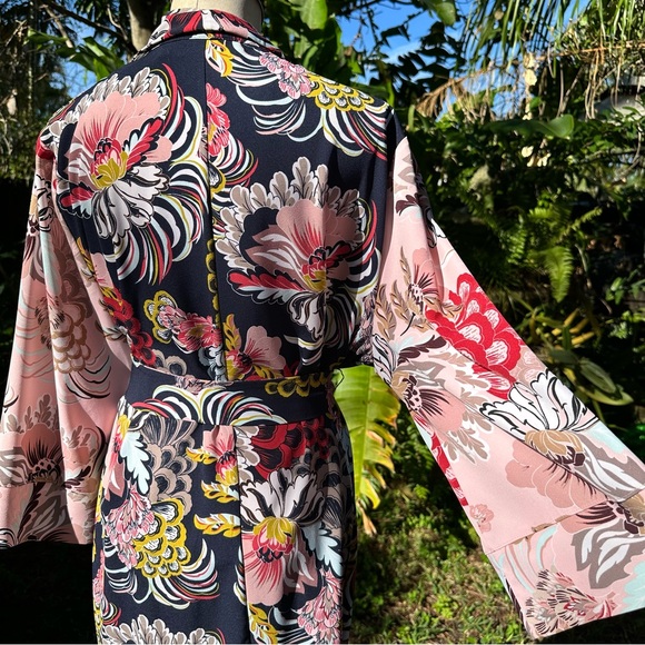 New York & Company Color-block Floral Print Duster Kimo Jacket - Picture 8 of 11